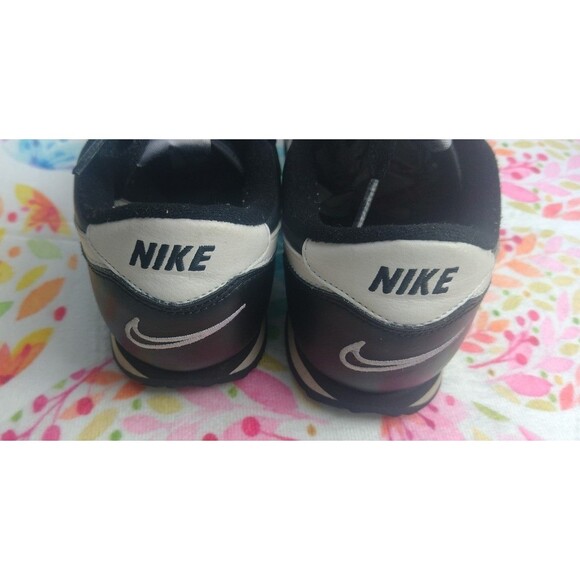 Nike Cortez Basic Black/White - Picture 6 of 6